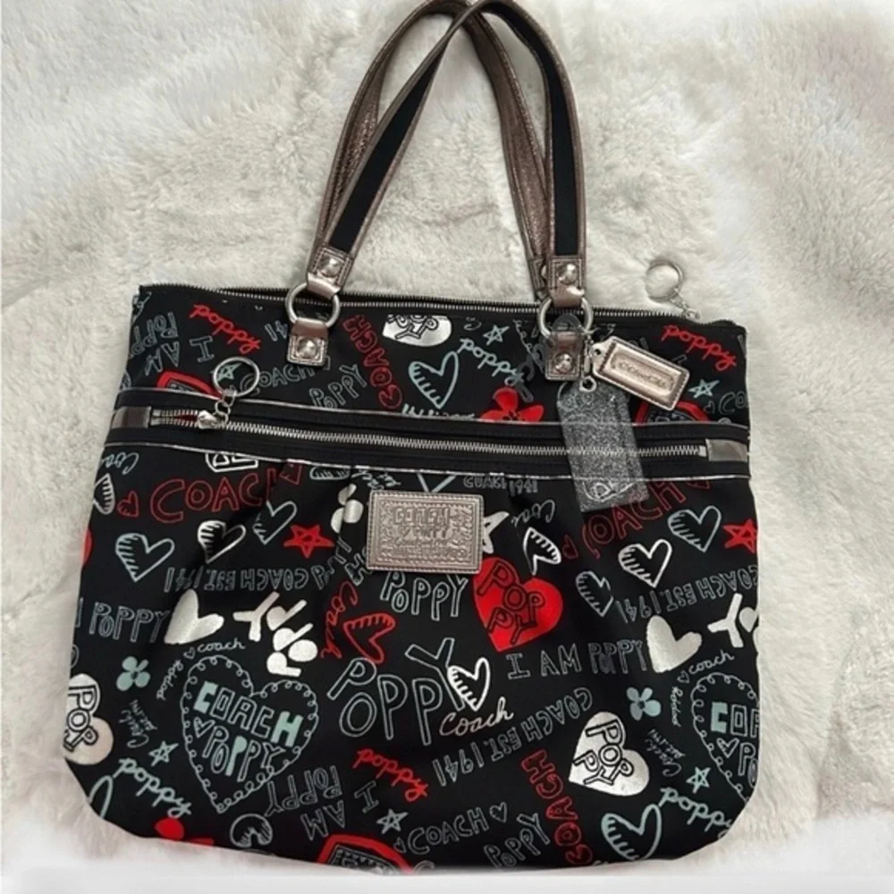 Coach poppy with hearts Glam Tote